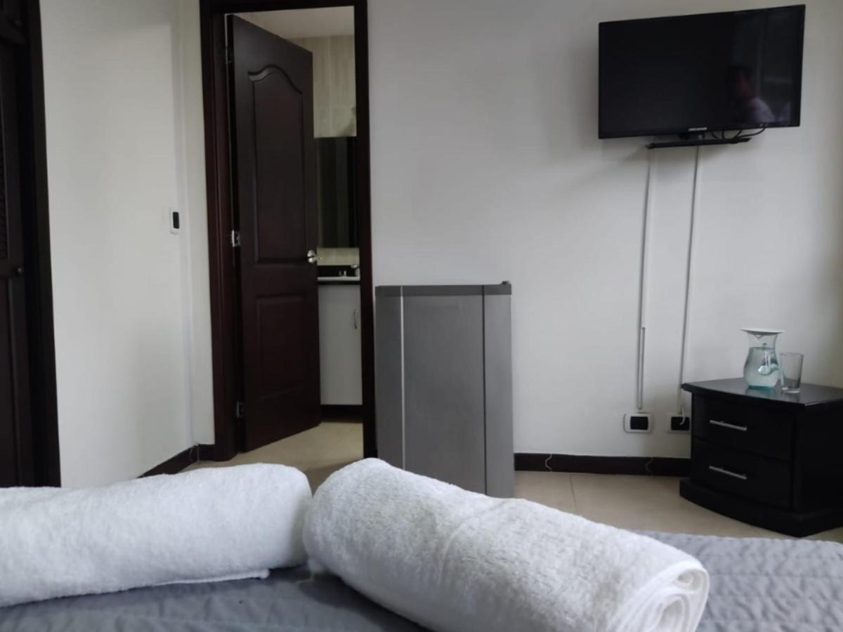 Habitacion Privada En Finca Turistica Hualcala La Mesa  Zewnętrze zdjęcie